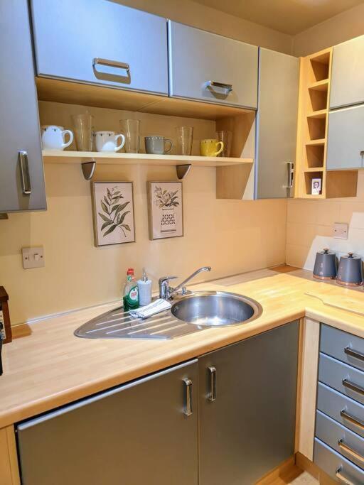 Cosy Central Modern Apartment Nantwich Eksteriør bilde