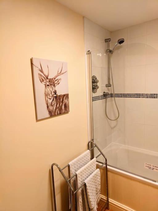 Cosy Central Modern Apartment Nantwich Eksteriør bilde