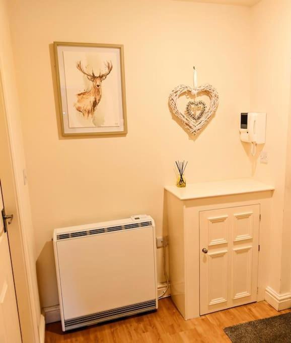 Cosy Central Modern Apartment Nantwich Eksteriør bilde