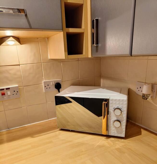 Cosy Central Modern Apartment Nantwich Eksteriør bilde