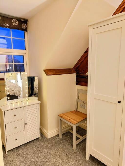 Cosy Central Modern Apartment Nantwich Eksteriør bilde